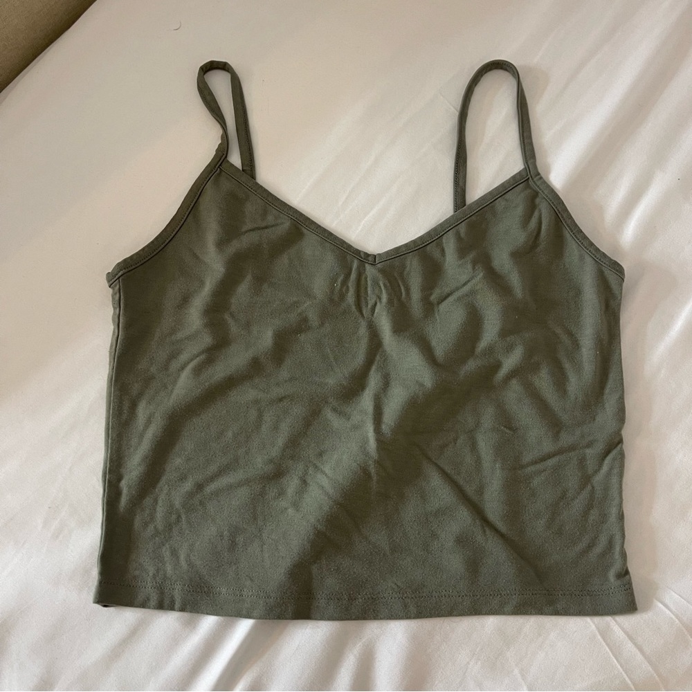 Green Top - Picture 2 of 3